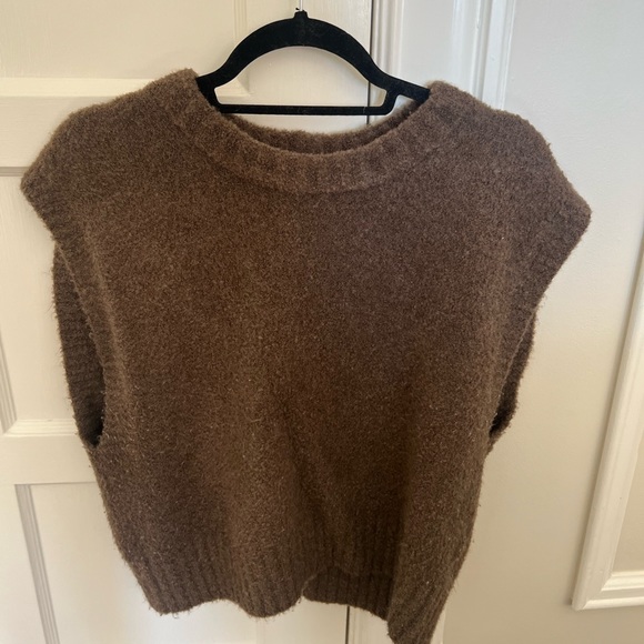 Madewell Boucle Sweater Vest - M (color: heather brownstone) - Picture 5 of 8